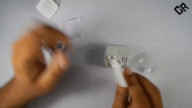 Apple IPod Shuffle (5th Gen) Unboxing And Quick Review (Hindi)