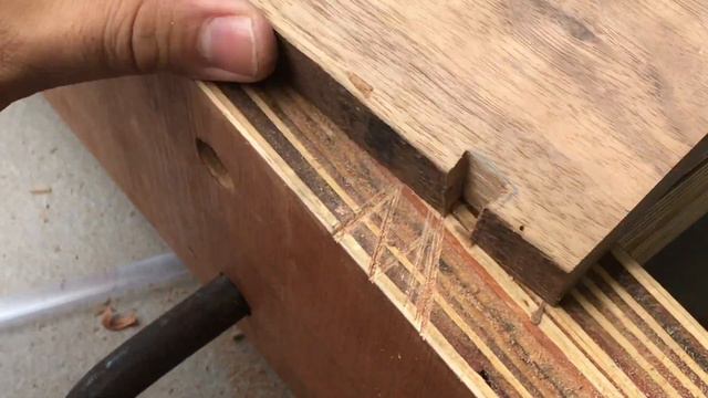 Basics of Joinery - 3.1 - Making a Dovetail Marker смотреть онлайн