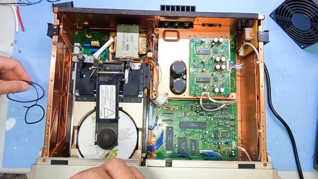 marantz CD16 Repair 修理實記,片盤不吐舌, 片盤無法進出 CC字幕 смотреть онлайн