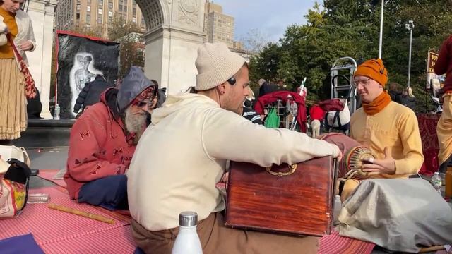 Live Yuga Dharma Harinam Sankirtan in NYC смотреть онлайн