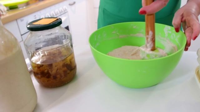 ЗАКВАСКА ДЛЯ ХЛЕБА ИЗ ФРУКТОВ: ЭТО РЕАЛЬНО! Fruit Ferment For Bread ცომის საფუარი ქიშმიშით смотреть онлайн