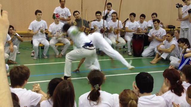 Real Capoeira 2012: Capoeira For All. Professor TaRusso and Ins. Simba смотреть онлайн