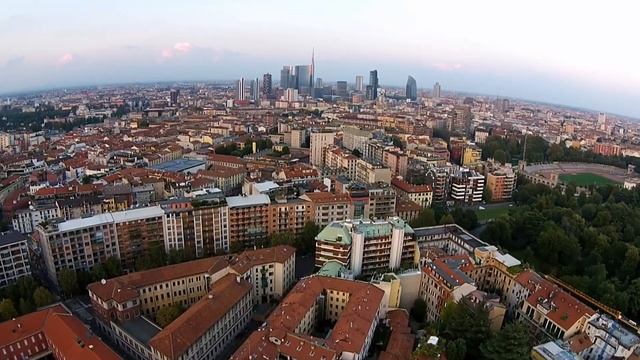 Milano vista dall'alto - вид с высоты на Милан смотреть онлайн
