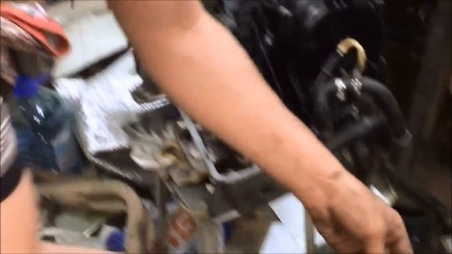 Ремонт шоковой желтой ВАЗ 2103. смотреть онлайн