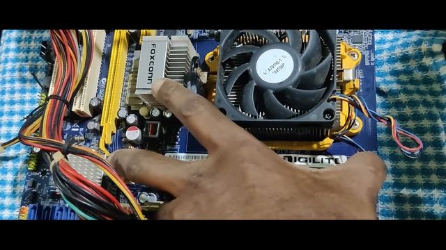 no signal in monitor | computer on but no display on screen || Cpu turn on no display смотреть онлайн