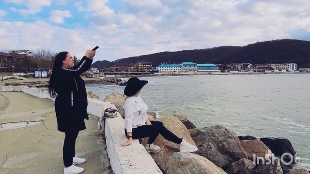 Новомихайловский ноябрь 2022/фотосессия закончилась мокрой одеждой ??♀️ смотреть онлайн