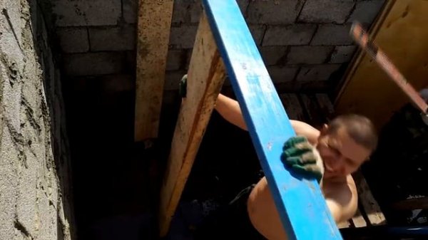 Проект Бункер 13 серия _ РОЗЫГРЫШ IPHONE _ How to build a bunker.mp4