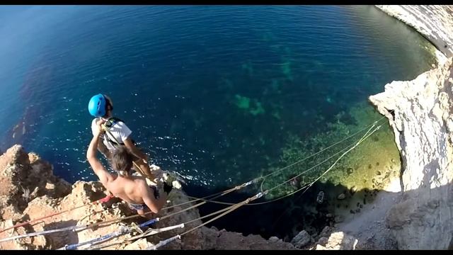 Валентин cape Fiolent, ropejumping with Skyline x-team in Crimea смотреть онлайн