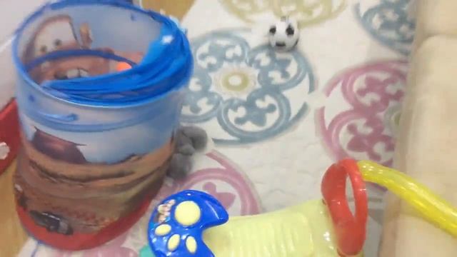 Детский Влог 1 - Малыш рисует красками смотреть онлайн