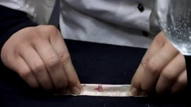 Фокусы - Фокус "Графин на денежной купюре" смотреть онлайн