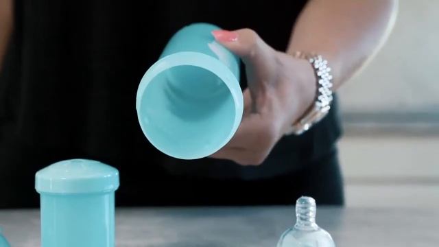 Twistshake | Антиколиковая бутылочка для кормления смотреть онлайн