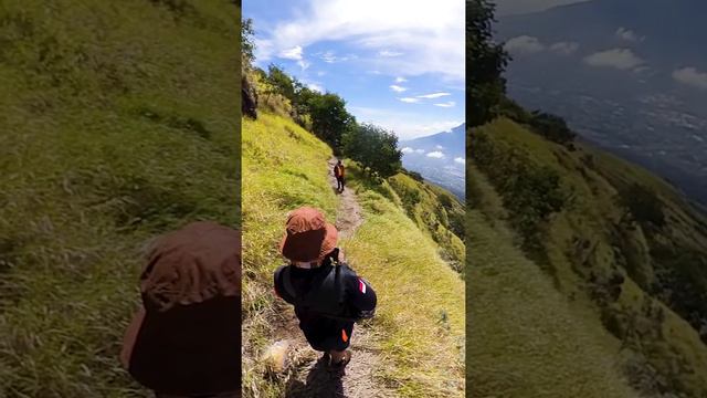 ◼️POTRET SUN RISE AREA DI SABANA 2 PUNCAK GUNUNG SINDORO смотреть онлайн