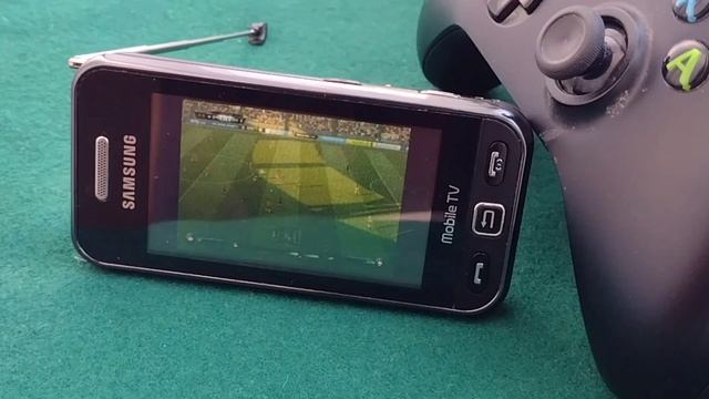 Телефон с аналоговым ТВ в качестве монитора для Xbox ONE. смотреть онлайн