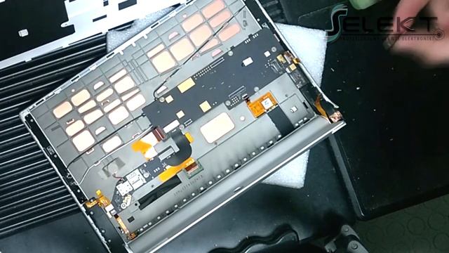 DIY Lenovo Yoga 2 (1050L) Battery Replacement - How to Disassembly / Wymiana baterii смотреть онлайн
