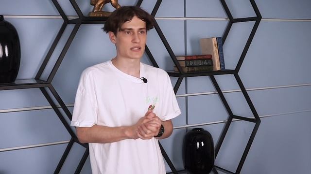 Поступление в ВУЗ | История с Элей Смит смотреть онлайн