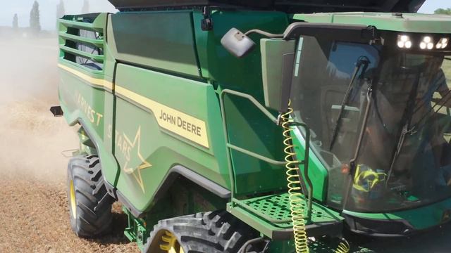 La prima John Deere X9 1100 in Italia 🇮🇹 Trebbia da 100t/ora | Harvest Stars смотреть онлайн