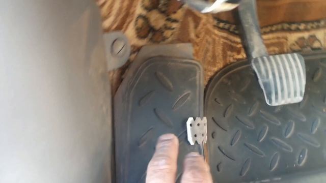 Шевроле Лачетти Удобная площадка под правую ногу водителя смотреть онлайн