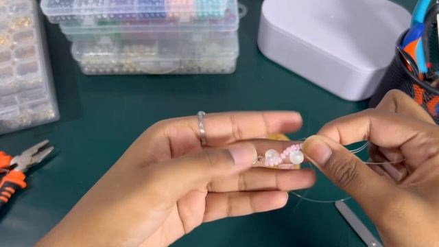 Beads Bracelet смотреть онлайн