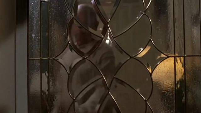 Себастьян топит босса II Невидимка (2000). смотреть онлайн