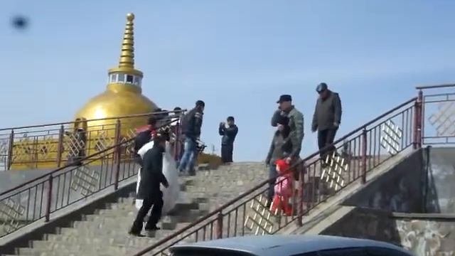 Улан-Удэ.Дацан Ринпоче Багша.Вид на город. смотреть онлайн