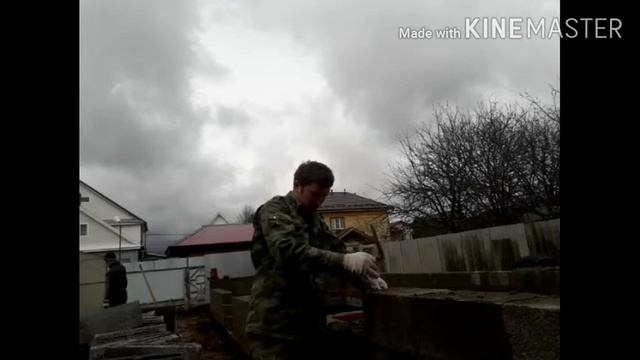 Строим баню из блока своими руками часть 2 O'z qolimiz bilan banya quramiz 2-video смотреть онлайн