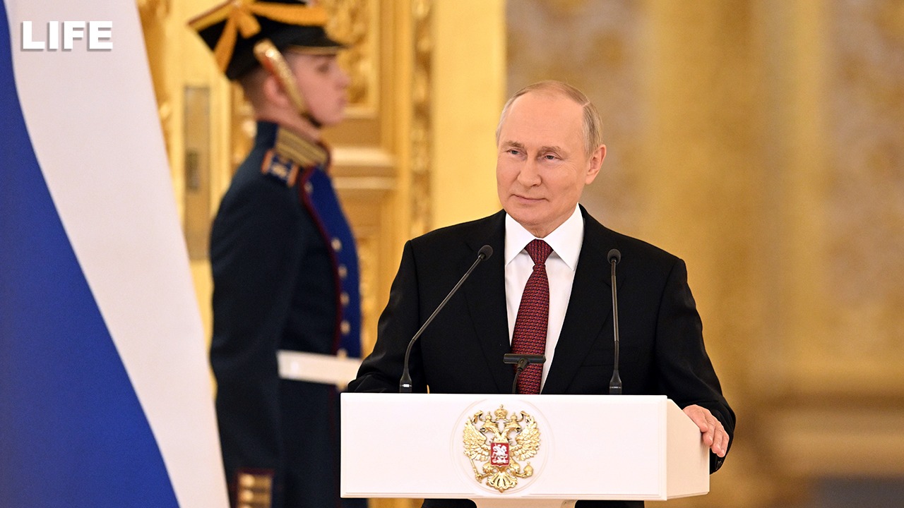 Путин принимает верительные грамоты у иностранных послов смотреть онлайн