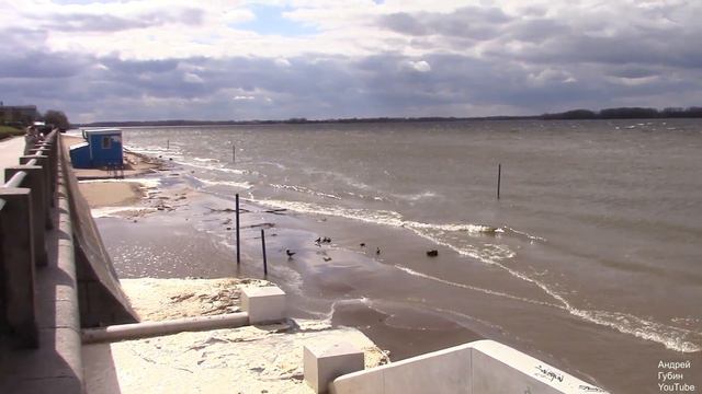 Самара. Набережная Волги. А вода всё прибывает (25.04.2021) смотреть онлайн