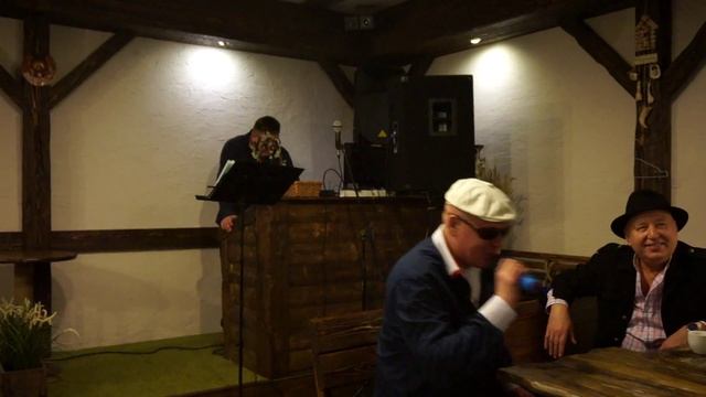 Витя Люберецкий - "Безумство милорд"(ст.Виктор Пеленягрэ) смотреть онлайн