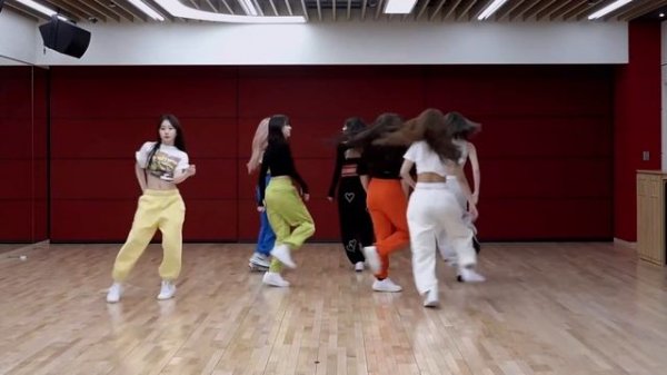 NMIXX - 'TANK' Dance Practice Mirrored [4K]