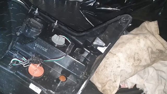 KIA SORENTO G4 снятие задних фонарей(замена ламп) смотреть онлайн