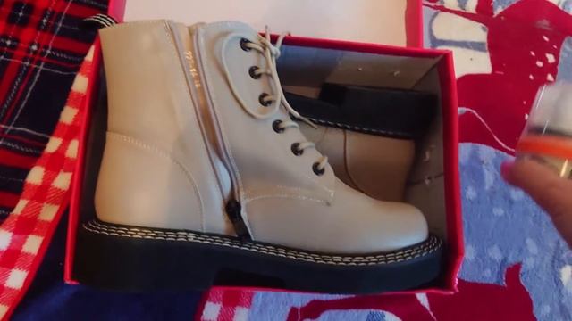 Купила новые ботинки. 21.02.2022. смотреть онлайн