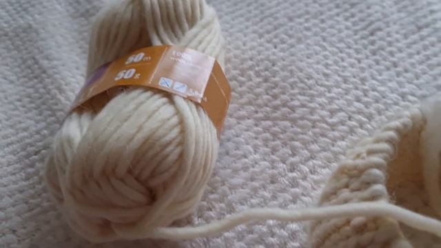 Вязальный влог #73 | распаковка подарков | встреча с Дашей | мк на шапку из объёмной пряжи смотреть онлайн