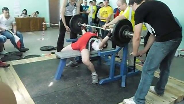 жим лежа 100 кг в.к. до 59 в IPF смотреть онлайн