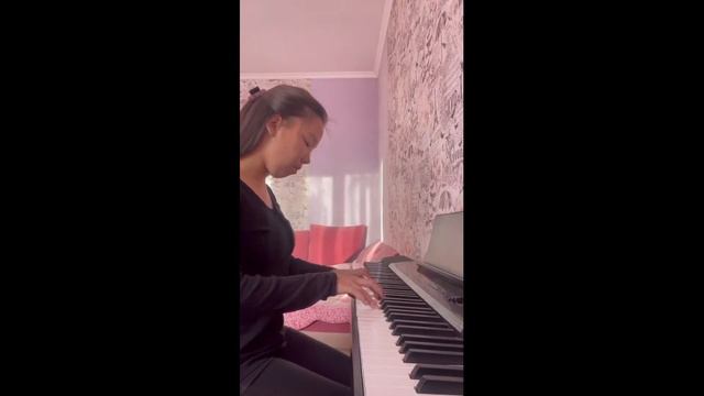 Байкеш Нурай, 2 курс, скрипка. Преподаватель Глинка Л.С. смотреть онлайн