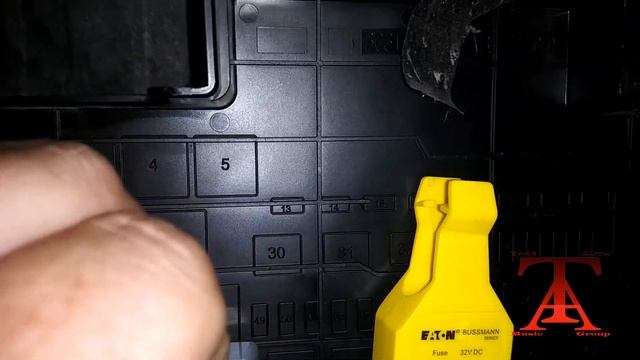 2015 Ford F 250 12V Fuse Replacement смотреть онлайн
