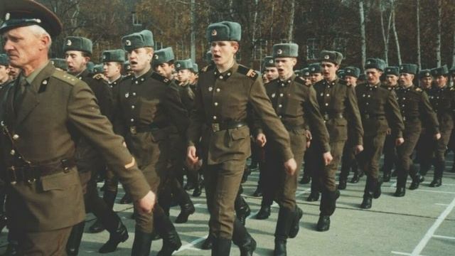 КАК СЛУЖИЛИ в "УЧЕБКЕ" в Советском Союзе смотреть онлайн