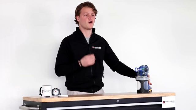 De Graco Ultra (max) Airless perfect voor de kleine klus смотреть онлайн