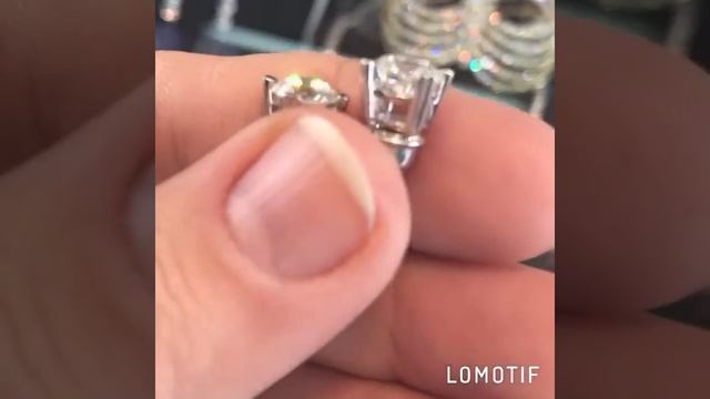 Пуссеты, бриллианты по 1 карата каждый, 3/2А смотреть онлайн