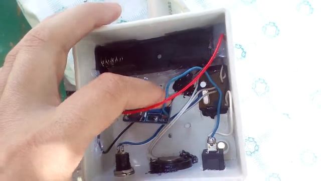 Самый простой металлоискатель с дискриминацыей смотреть онлайн