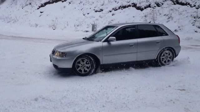 Audi a3 1.8T Quattro stock 150hp Snow time смотреть онлайн