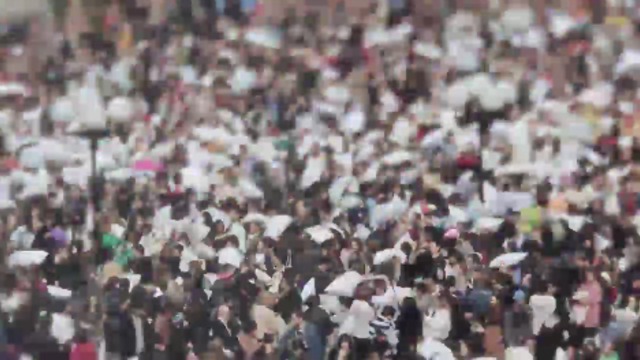 Битва подушками в Нью Йорке! смотреть онлайн
