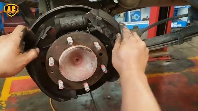 COMO CAMBIAR ZAPATAS DE FRENO EN GREAT WALL - WINGLE 5 (Parte 1) смотреть онлайн