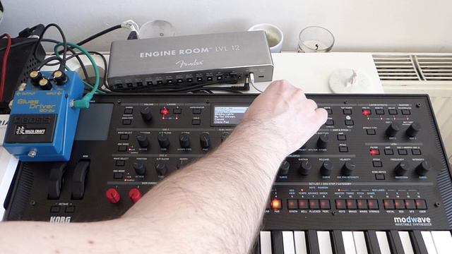 Korg Modwave & Boss BD-2W Blues Driver Waza Craft смотреть онлайн