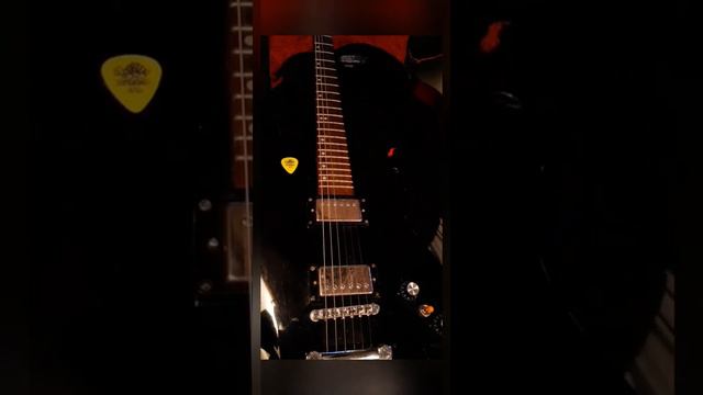 divers guitar modification. washburn guitar with added humbuckers an diff tone knobs. sounds.. смотреть онлайн