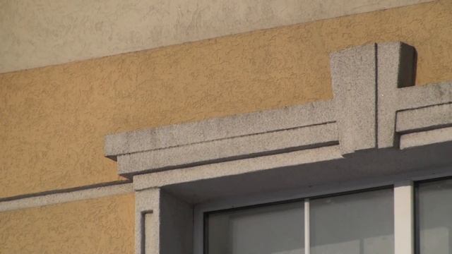 Газобетонный дом был утеплён 8 лет назад, нужно смывать грязь с фасада водой из шланга смотреть онлайн