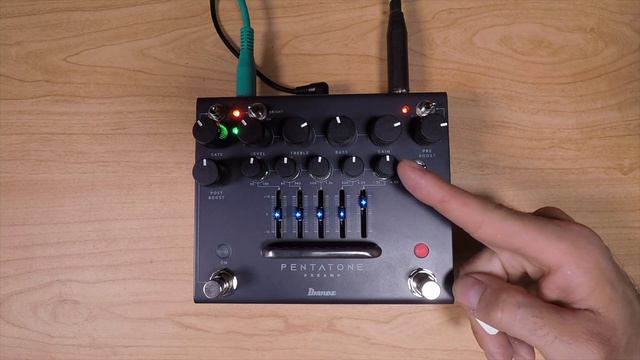 El nuevo previo de Ibanez, ¡a prueba! Ibanez Pentatone (previo analógico con EQ gráfica) смотреть онлайн