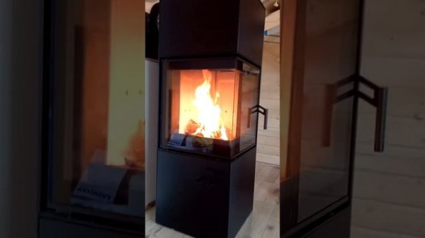 Defro Home Kominki Światłowscy piec quadroom