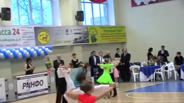 Английский медленный вальс.mpg смотреть онлайн