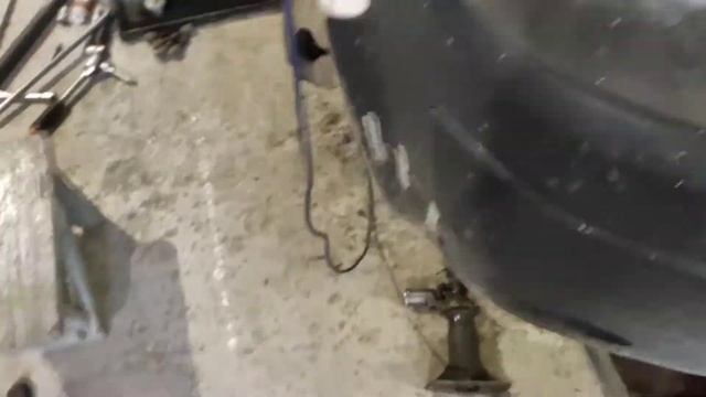 Volkswagen transporter T5 замена подушек двигателя и задней ступицы. смотреть онлайн