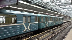 Грузовой Метропоезд на станции Технопарк